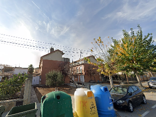 Unfamilir adosado en Torrelles de Foix (Barcelona)