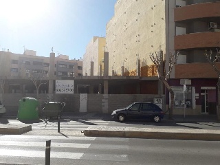 Solar y obra paralizada en Almazora/ Almassora. Castellón