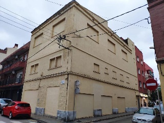 Edificiio situado en El Prat de Llobregat ,Barcelona