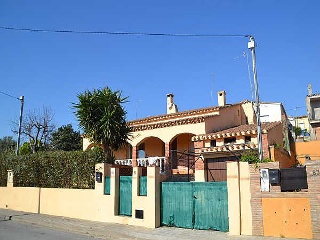 Vivienda en Sant Miquel de Fluvià (Girona)