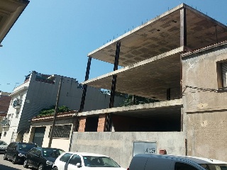 Edificio de viviendas y garajes en El Prat de Llobregat, Barcelona