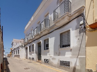 Edificio plurifamiliar en Chiclana de la Frontera - Cádiz -