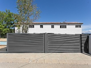 Casa Adosada situada en Castellar del Valles