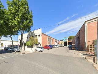 Nave adosada en Cami de Reus