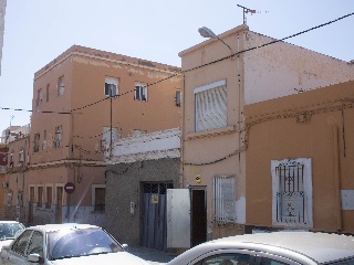 Casa adosada en C/ Remo - Almería -