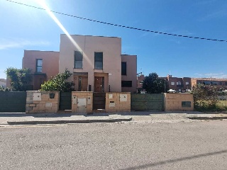 Casa adosada en Palau-solità i Plegamans