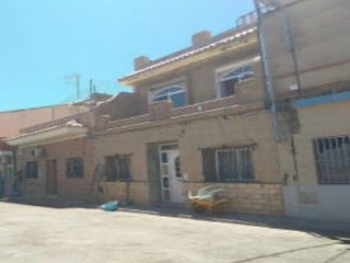 Casa adosada en C/ Sierra Mariola - Sagunto -