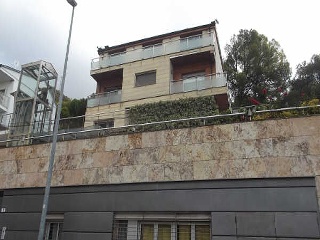 Chalet independiente en C/ Comte Guell - Castelldefels -