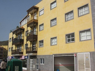 Apartamento situado en Arona