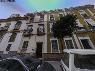 Edificio con 3 viviendas en C/ Alberto Lista, Sevilla