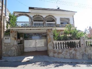 Casa aislada en C/ Valira, Lliçà d´Amunt (Barcelona)