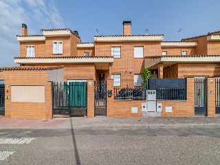 Casa adosada en Barcience - Toledo -