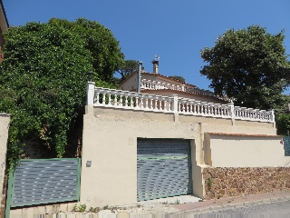 Casa en C/ Montnegre, Urb Can Massuet - Dosrius - Barcelona