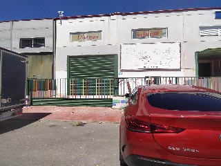 Nave industrial en Velilla de San Antonio - Madrid -