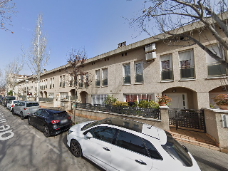 Casa adosada en Av Verge de Montserrat - Barberà del Vallès - (Barcelona)