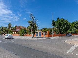 Edificio en La Pobla de Farnals - Valencia -