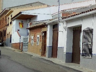 Casa adosada en Consuegra - Toledo -