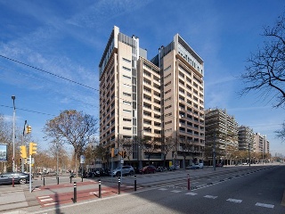 Piso con garaje en Av Eduard Maristany - Sant Adrià de Besòs - Barcelona