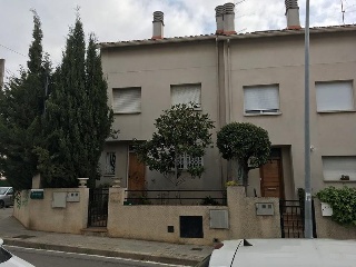 Chalet Adosado situado en Cerdanyola del Valles