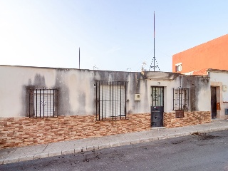 Casa adosada en C/ Sor Agustina Barcia Alcázar, Jerez de la Frontera (Cádiz)