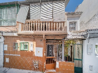 Casa adosada en C/ Esteban de Rueda - Granada -