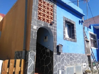 Casa adosada en C/ El Pino - San Cristóbal de La Laguna -