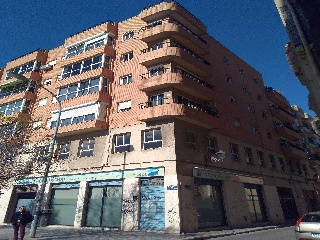 Local comercial en C/ Juan Bautista Llovera - Valencia -