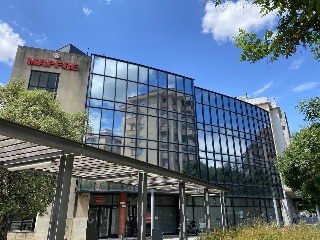 Edificio en C/ Girona, Granollers (Barcelona)