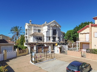 Chalet independiente en Barrando Del Moro, Isla Cristina (Huelva)