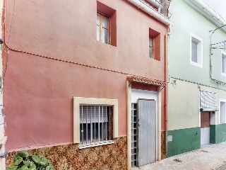 Casa adosada en C/ de la Iglesia