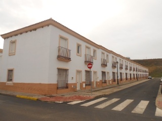 Vivienda en C/ Estornino, Bonares (Huelva)