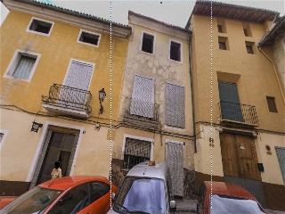 Casa adosada en C/ Enríquez - Xátiva - Valencia