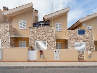 Chalet adosado en C/ Punta Salinas