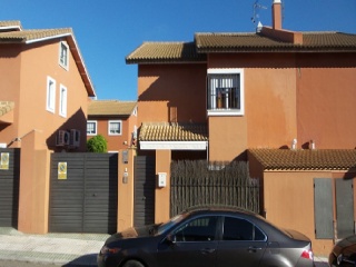 Vivienda en C/ Colombia, Bormujos (Sevilla)