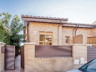 Chalet en C/ Sierra de Aracena, Villanueva de la Cañada (Madrid)