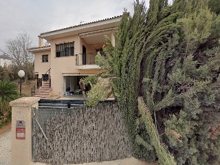 Chalet independiente en C/ Dels Vivers - La Pobla de Vallbona -