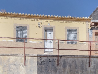 Casa adosada en C/ Flor - Puertollano - Ciudad Real 