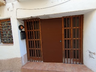 Casa adosada en Riba-roja d´Ebre (Tarragona)