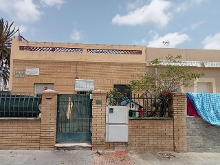 Casa adosada en C/ Pintor Varela - Llano de la Cueva Pt de Los Ángeles - Alicante