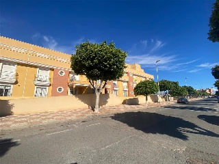 ANADA Y AVENIDA DE CERRILLOS