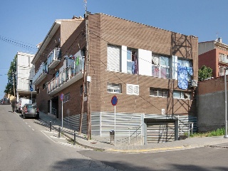 Promoción de viviendas y garajes en C/ Pontevedra, Rubí (Barcelona) 