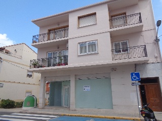 Local comercial en Av Oeste - Dénia - Alicante