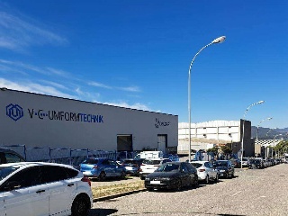 Nave industrial en C/ Ramón Farguell - Manresa -