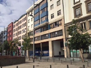 Oficinas con garaje en C/ León y Castillo