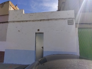 Suelo con edificación en C/ Numancia, Elda (Alicante)