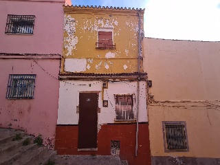 Casa adosada en C/ Burgos - Algeciras - Cádiz