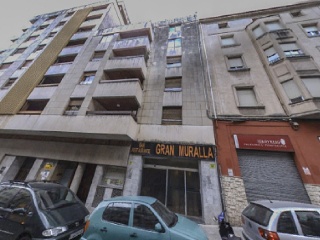 Local en C/ Poeta Joan Valls, Alcoy (Alicante)