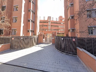 Apartamentos turísticos en C/ Galeón, Madrid