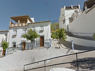 Chalet en C/ Alta, Rute (Córdoba)