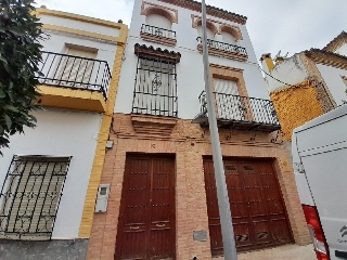 Vivienda adosada en C/ Teniente Rueda